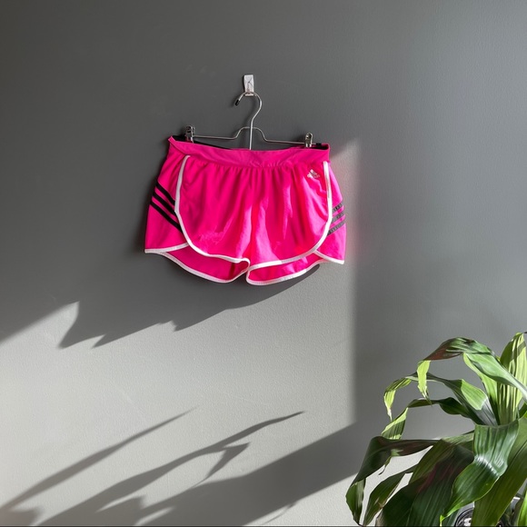 Womens Adidas sport shorts - Picture 3 of 4